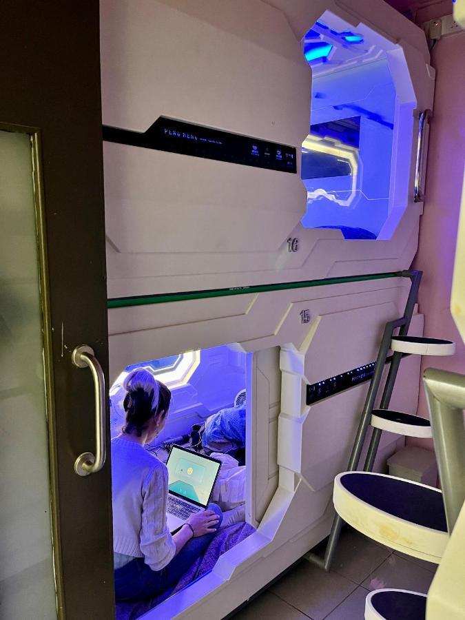 Bestow Capsule Hostel Kuala Lumpur Eksteriør bilde